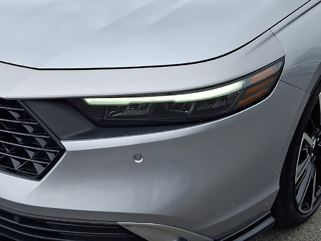 Used 2024 Honda Accord Touring image 10