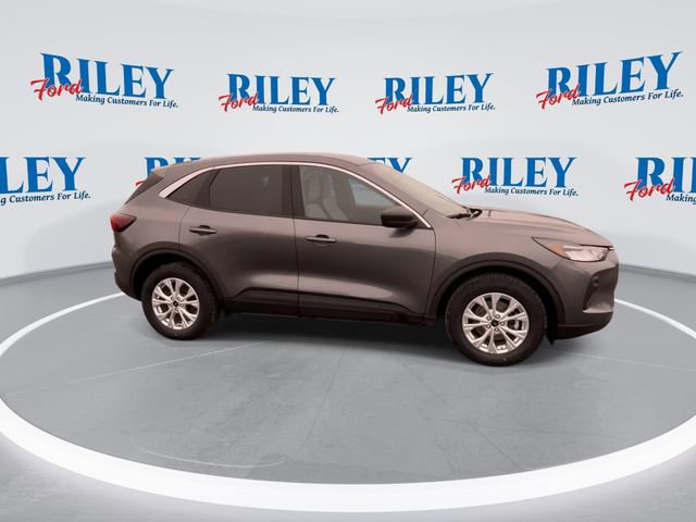 Certified 2023 Ford Escape Active AWD/4WD image 7