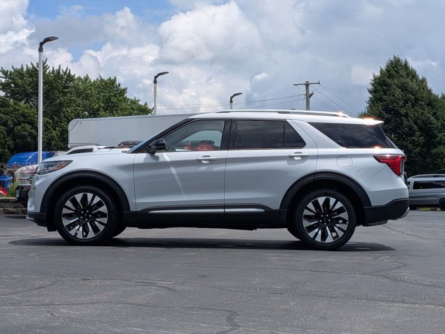 Certified 2026 Ford Explorer Platinum w/ LUX Leather Package AWD/4WD image 8