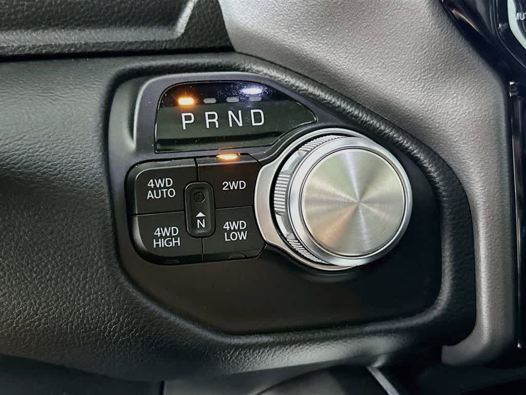 Used 2022 RAM 1500 Laramie AWD/4WD image 18