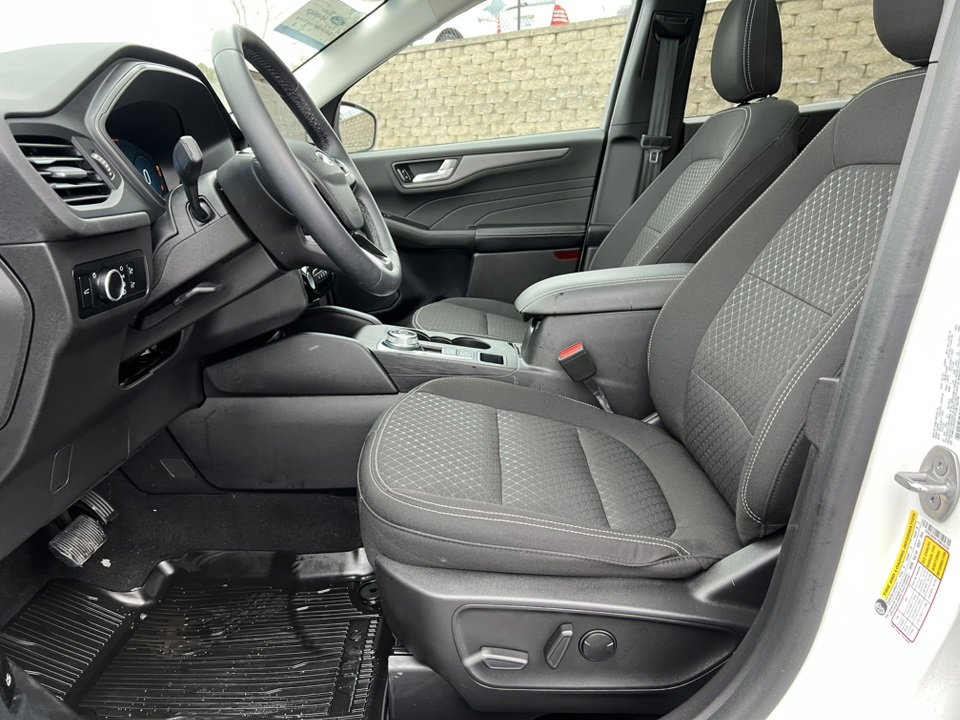 Certified 2023 Ford Escape Active w/ Tech Pack #2 image 4