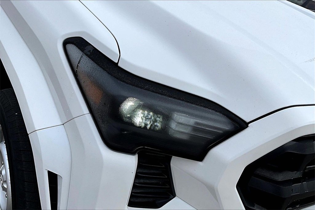 Used 2024 Toyota Tacoma SR image 25