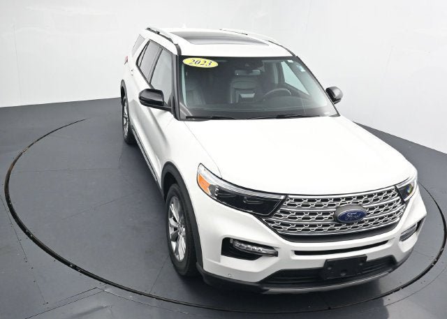 Certified 2023 Ford Explorer Limited w/ Limited Technology Package AWD/4WD image 28