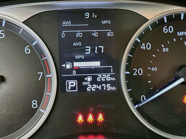 Used 2022 Nissan Versa S w/ Electronics Package FWD image 19