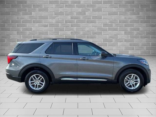 Certified 2025 Ford Explorer Active image 6