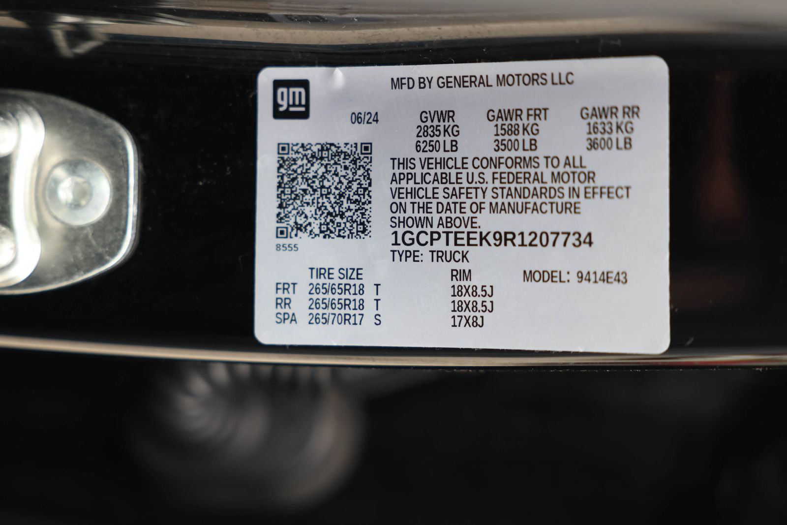 Used 2024 Chevrolet Colorado Trail Boss w/ Advanced Trailering Package AWD/4WD image 39