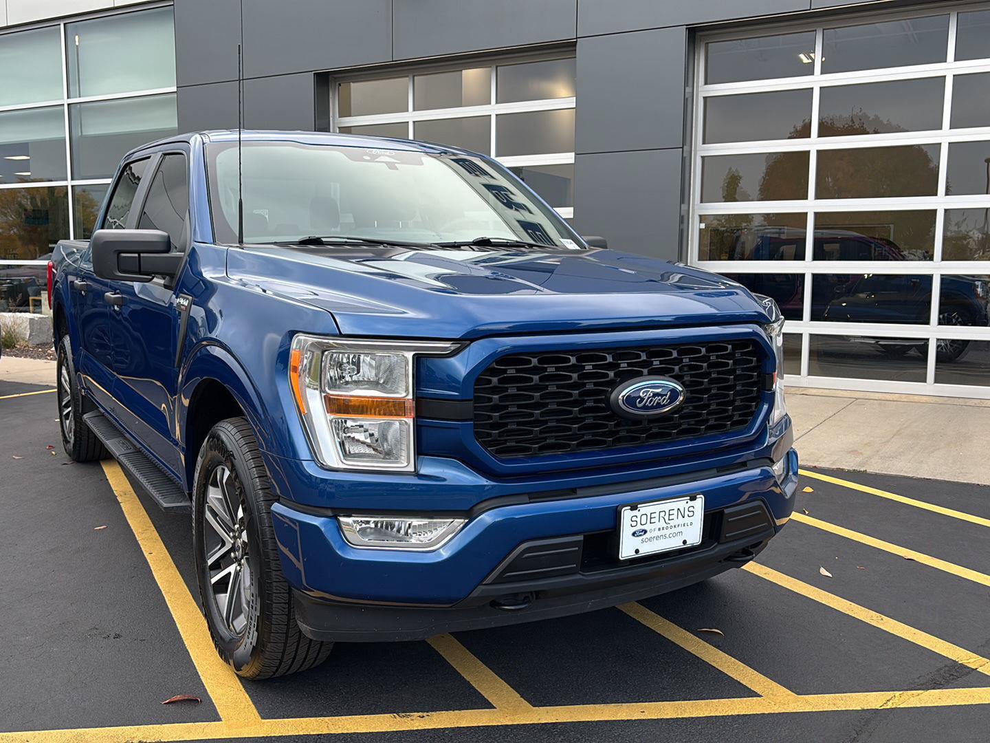 Certified 2022 Ford F150 XL w/ STX Appearance Package AWD/4WD image 4