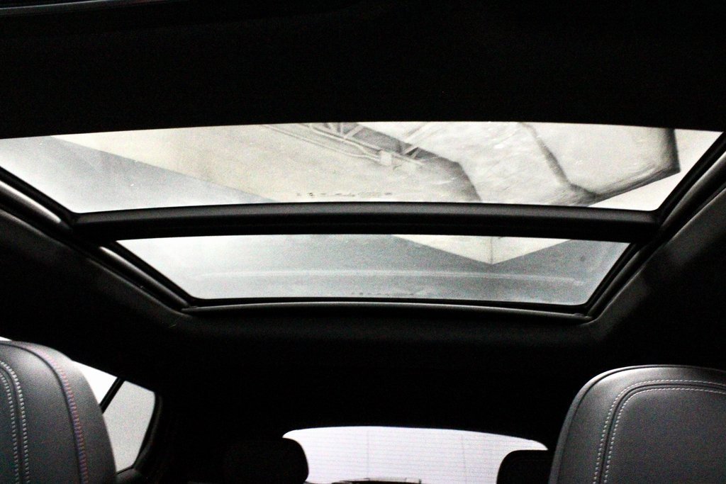 Used 2025 Chevrolet Equinox EV RS w/ LPO, Trailering Package image 25