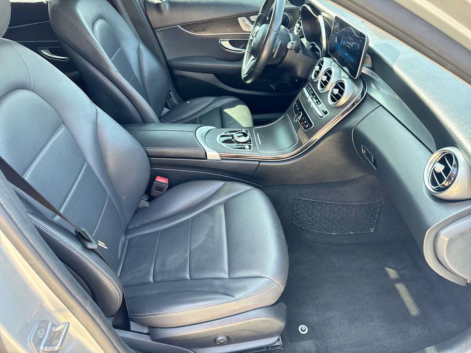 Used 2020 Mercedes-Benz C 300 Sedan image 21