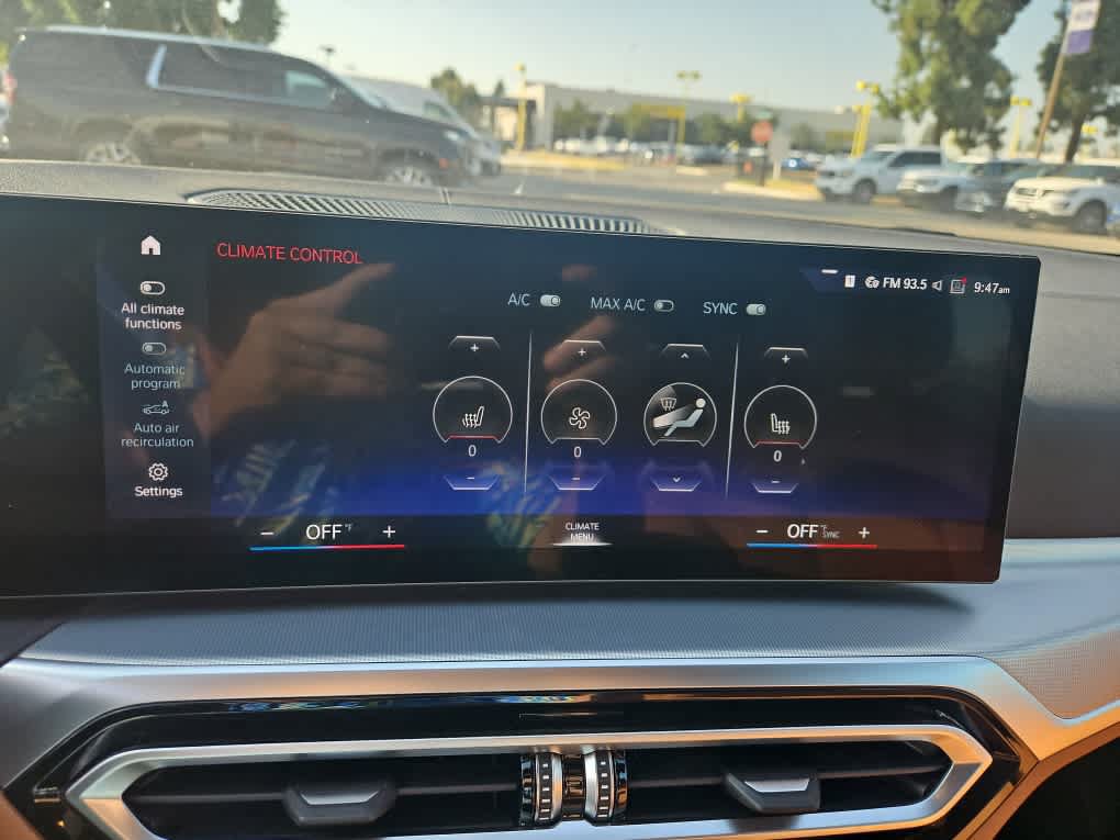 Used 2022 BMW i4 eDrive40 RWD image 16