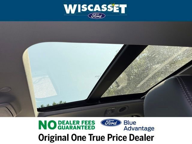 Certified 2022 Ford Explorer XLT w/ Equipment Group 202A AWD/4WD image 20