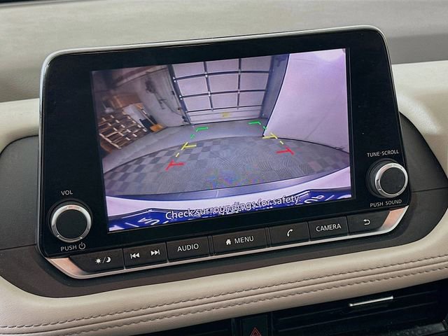 Used 2022 Nissan Rogue SV image 12