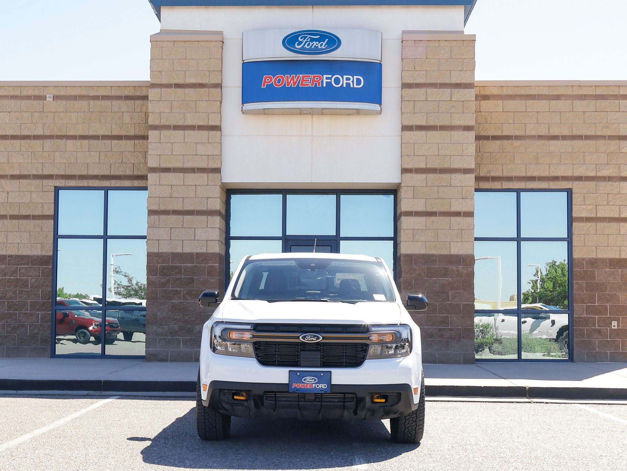Certified 2024 Ford Maverick Tremor w/ Tremor Off-Road Package AWD/4WD image 3