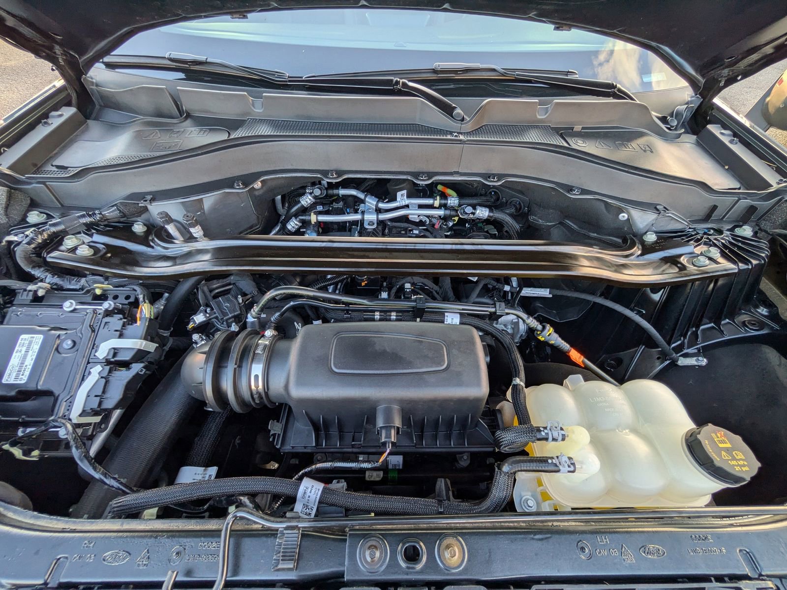 Certified 2023 Ford Explorer ST-Line w/ Class IV Trailer Tow Package image 10