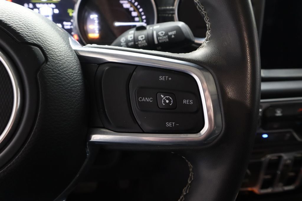 Used 2023 Jeep Wrangler Unlimited Sahara AWD/4WD image 30