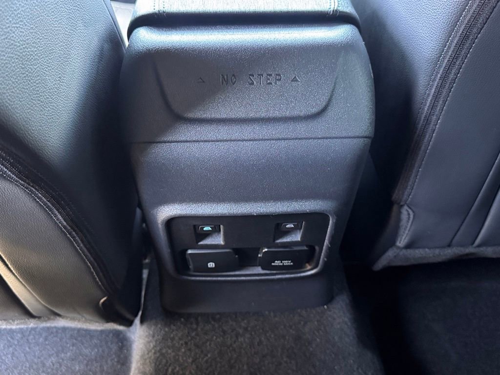 Certified 2024 Ford Bronco Wildtrak AWD/4WD image 29