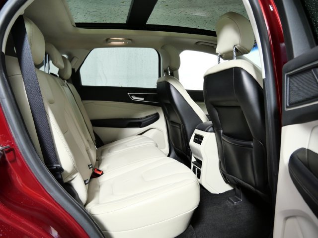 Certified 2019 Ford Edge Titanium FWD image 12
