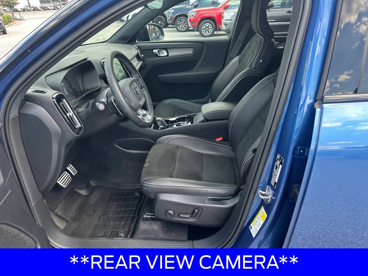 Used 2020 Volvo XC40 T4 R-Design w/ Protection Package Premier FWD image 10
