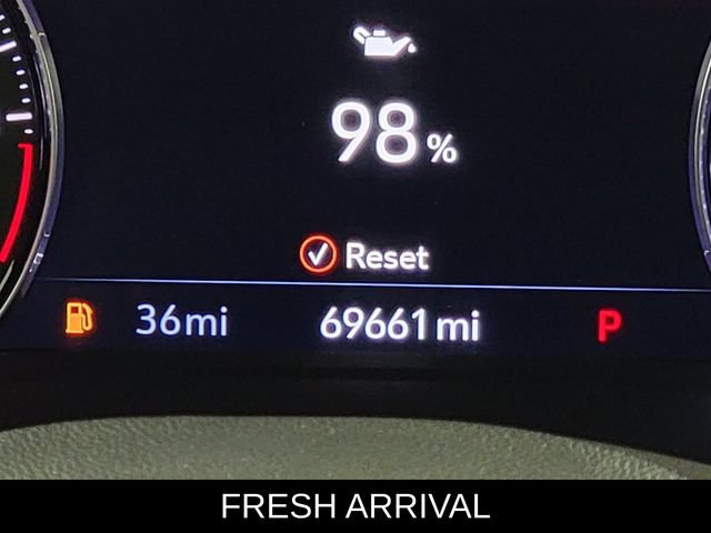 Used 2021 Buick Envision Essence w/ Technology Package I AWD/4WD image 29