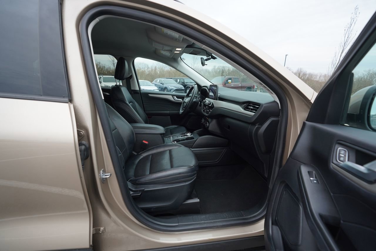 Certified 2021 Ford Escape SEL FWD image 19