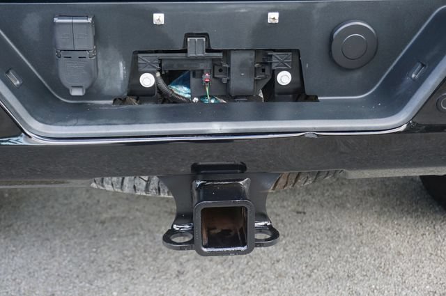 Used 2020 GMC Sierra 2500 AT4 w/ AT4 Premium Package AWD/4WD image 12