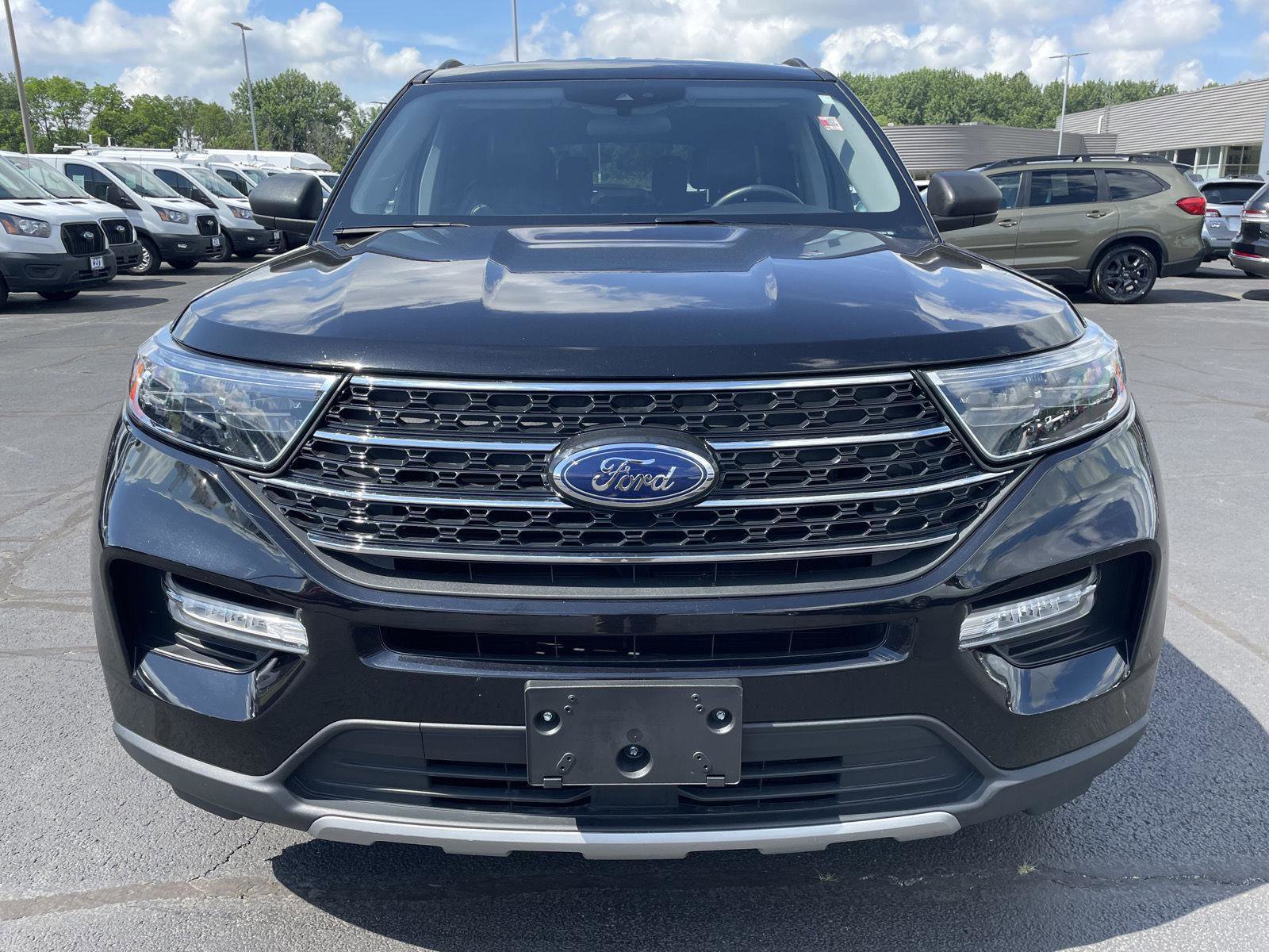 Certified 2023 Ford Explorer XLT w/ Equipment Group 202A AWD/4WD image 8