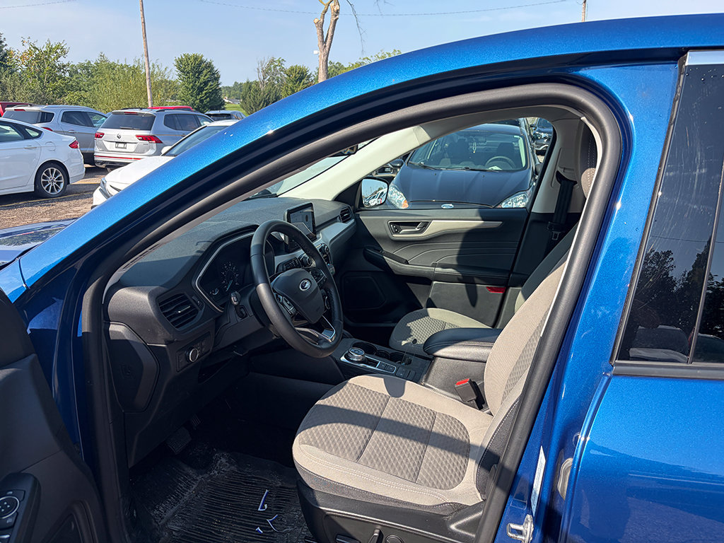 Certified 2022 Ford Escape SE w/ Convenience Package FWD image 5