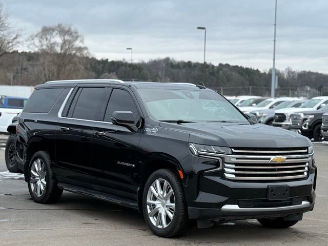 Used 2021 Chevrolet Suburban High Country image 11