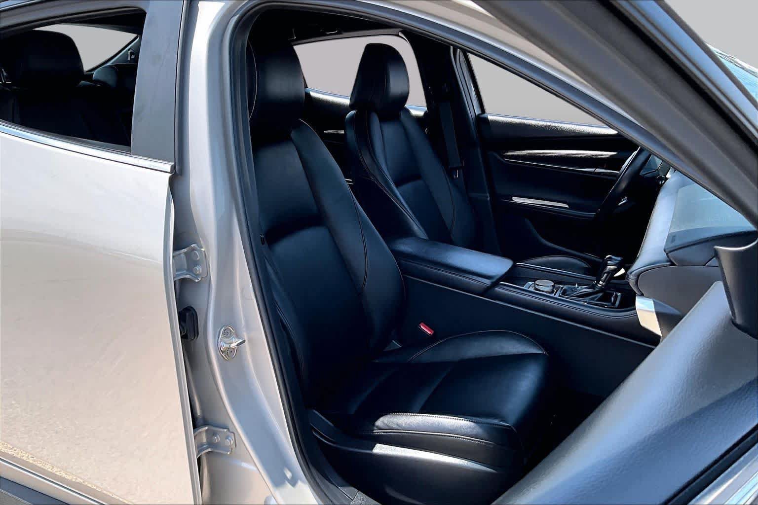 Used 2024 MAZDA MAZDA3 s FWD image 8