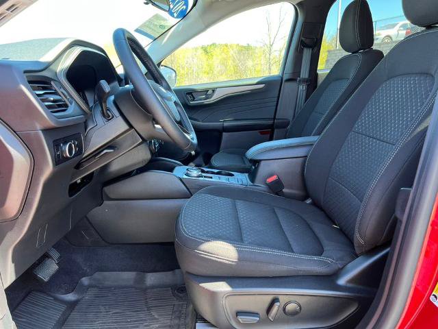 Certified 2023 Ford Escape Active AWD/4WD image 3