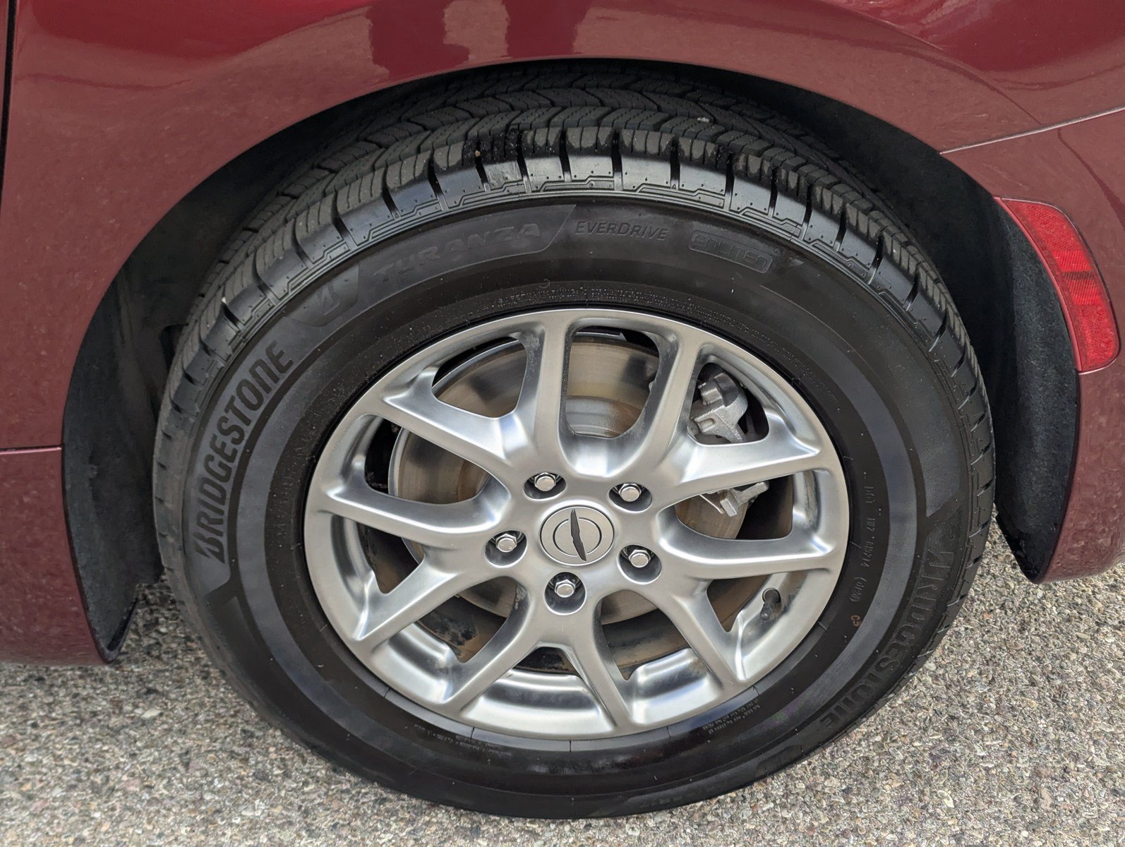 Used 2021 Chrysler Pacifica Touring FWD image 7