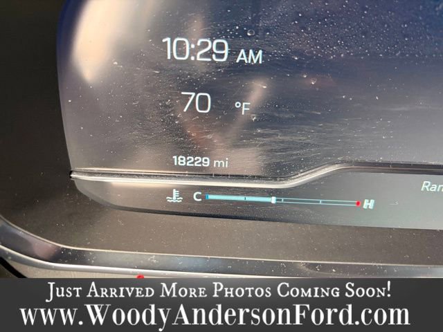 Used 2024 Chevrolet Tahoe Premier w/ Premium Package image 15