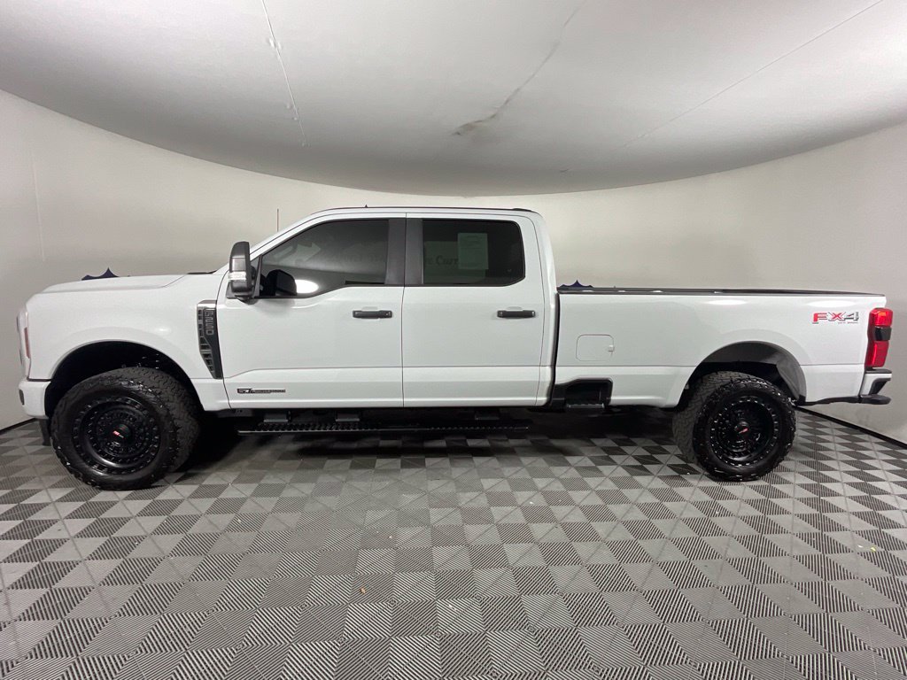 Certified 2025 Ford F250 XL w/ STX Appearance Package AWD/4WD image 7