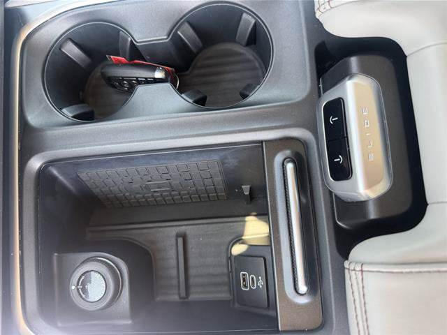 Certified 2025 Ford Expedition Active AWD/4WD image 22