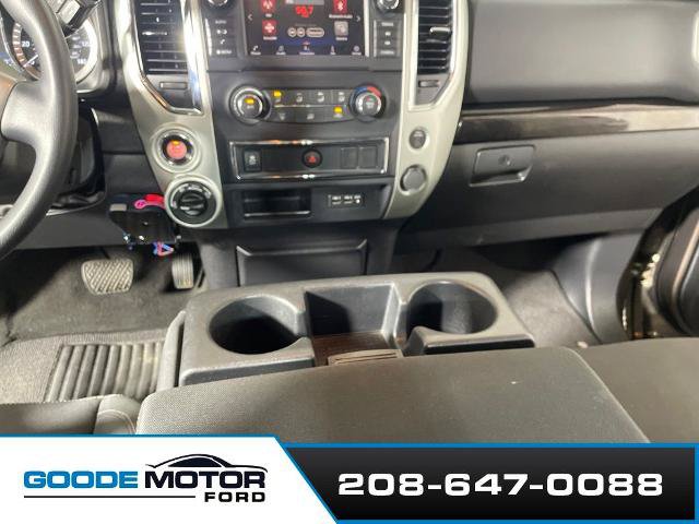 Used 2019 Nissan Titan SV AWD/4WD image 18