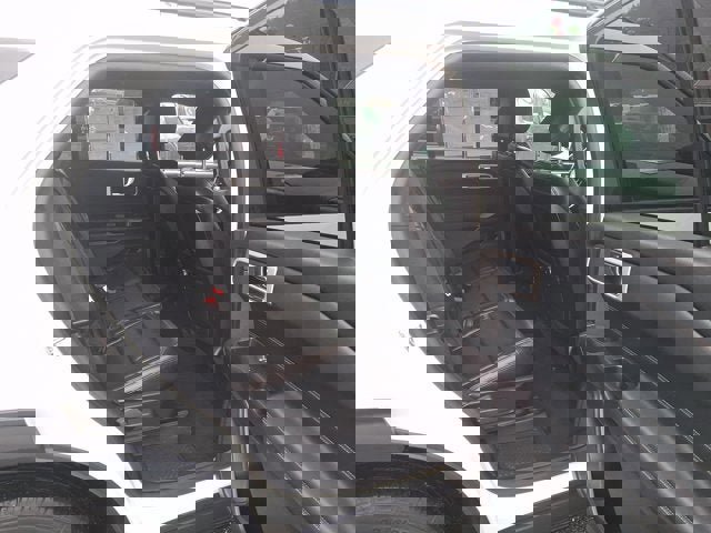 Certified 2020 Ford Explorer XLT w/ Equipment Group 202A image 18