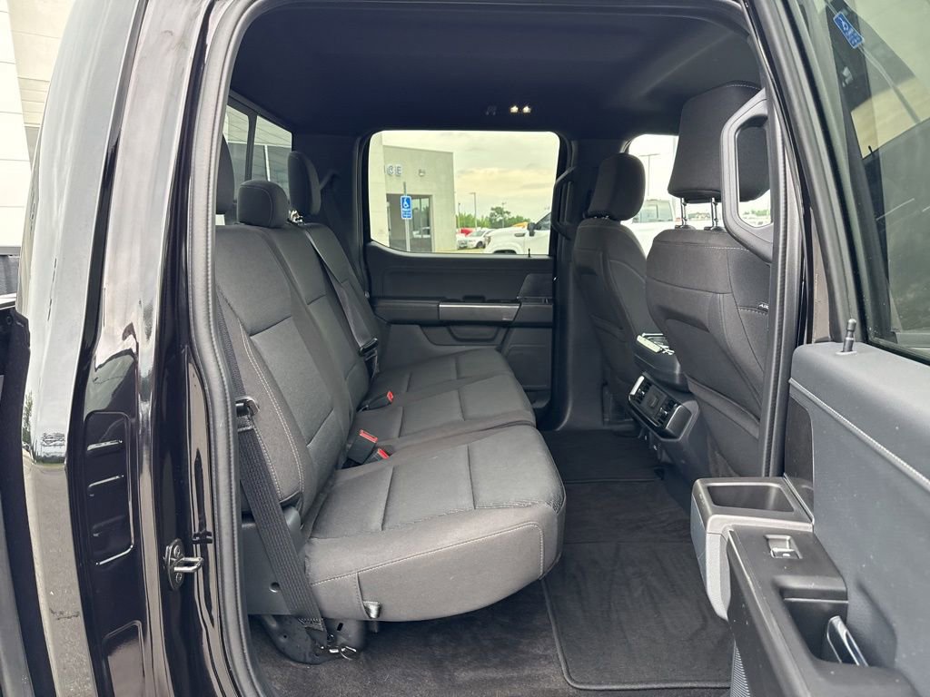 Certified 2022 Ford F150 XLT w/ Equipment Group 302A High image 18