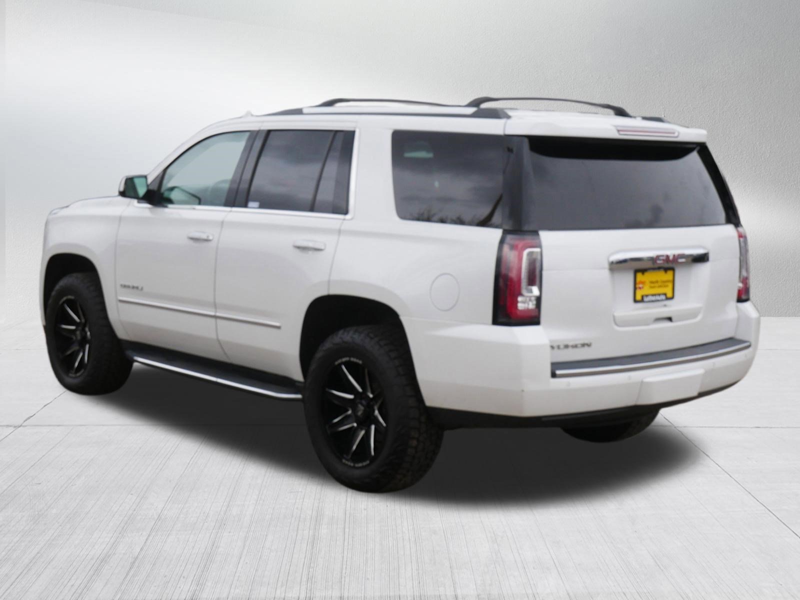 Used 2018 GMC Yukon Denali w/ Enhanced Security Package image 3