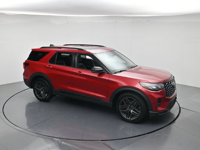 Certified 2025 Ford Explorer ST AWD/4WD image 47