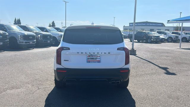 Used 2022 Kia Telluride EX w/ EX Premium Package AWD/4WD image 4