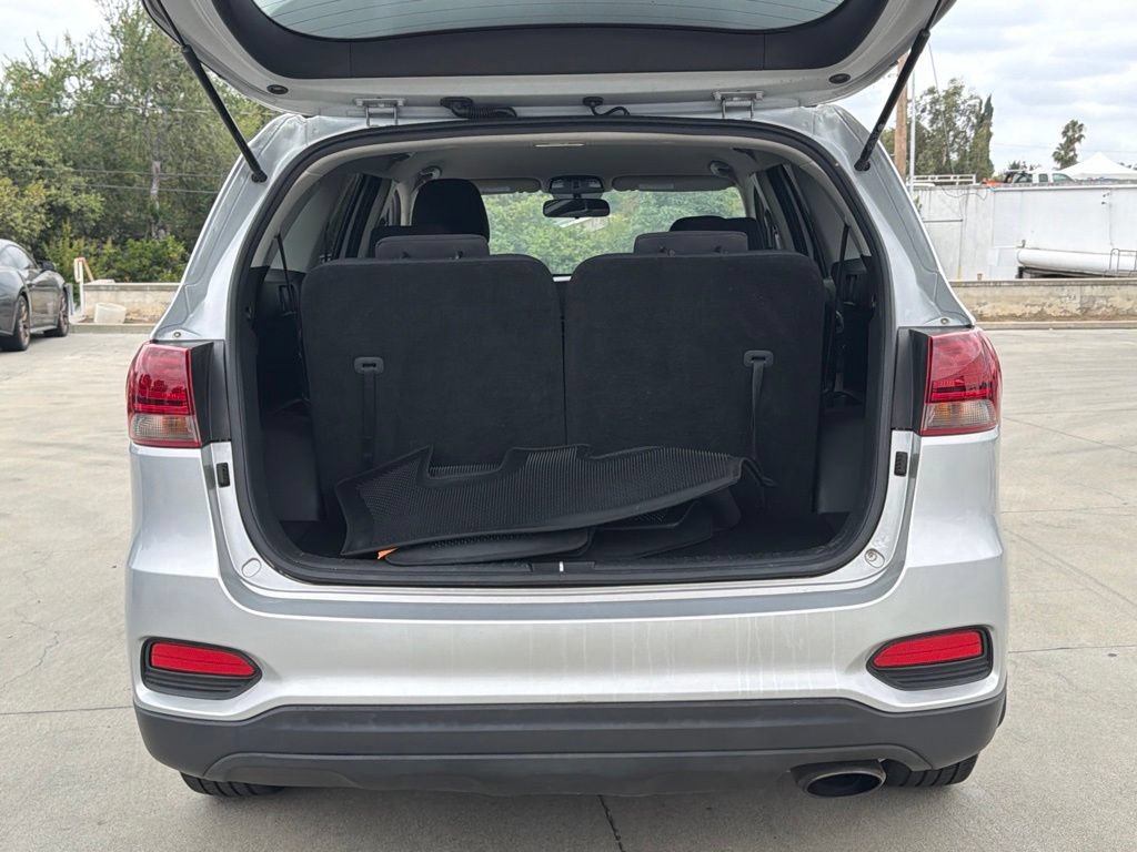 Used 2020 Kia Sorento LX FWD image 16
