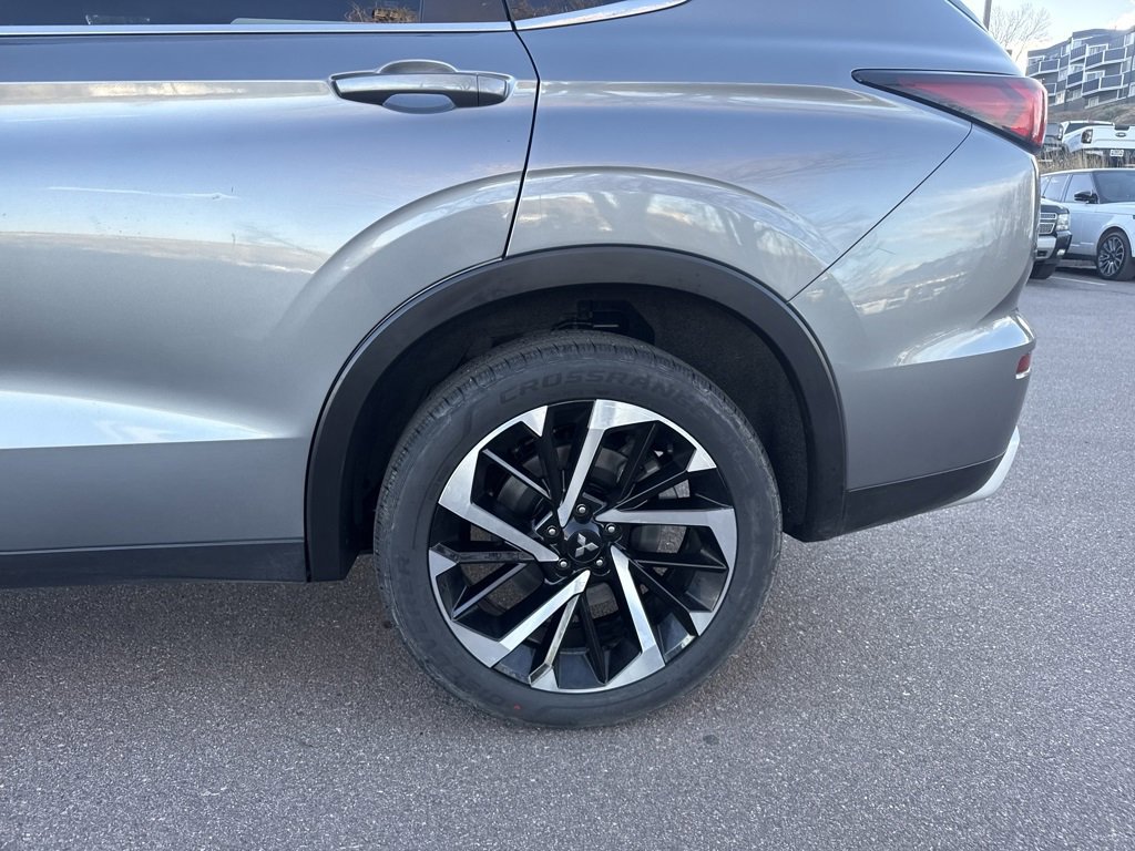 Used 2024 Mitsubishi Outlander SE image 33