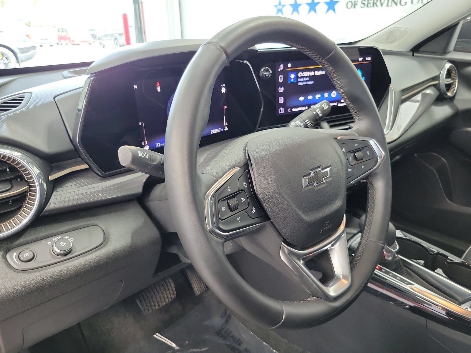 Used 2024 Chevrolet Trax ACTIV w/ Sunroof Package FWD image 10