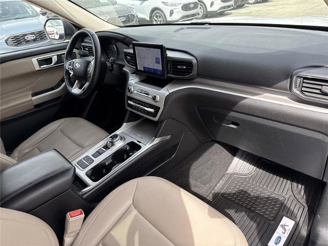 Certified 2024 Ford Explorer XLT w/ Equipment Group 202A image 20