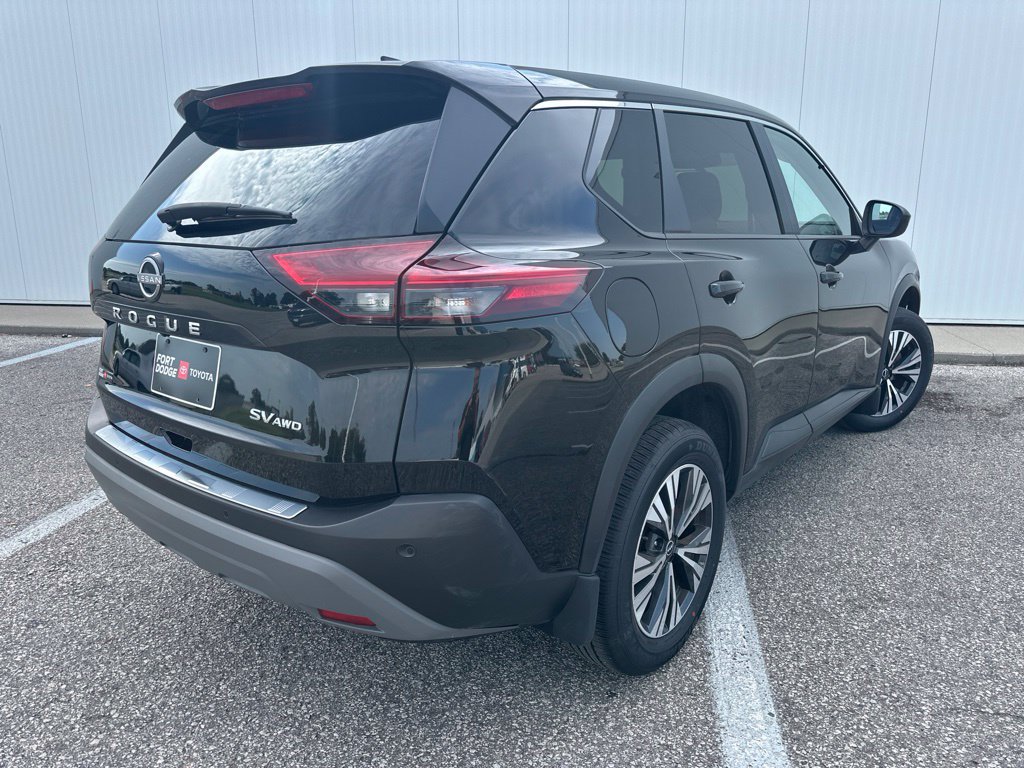 Used 2023 Nissan Rogue SV AWD/4WD image 7
