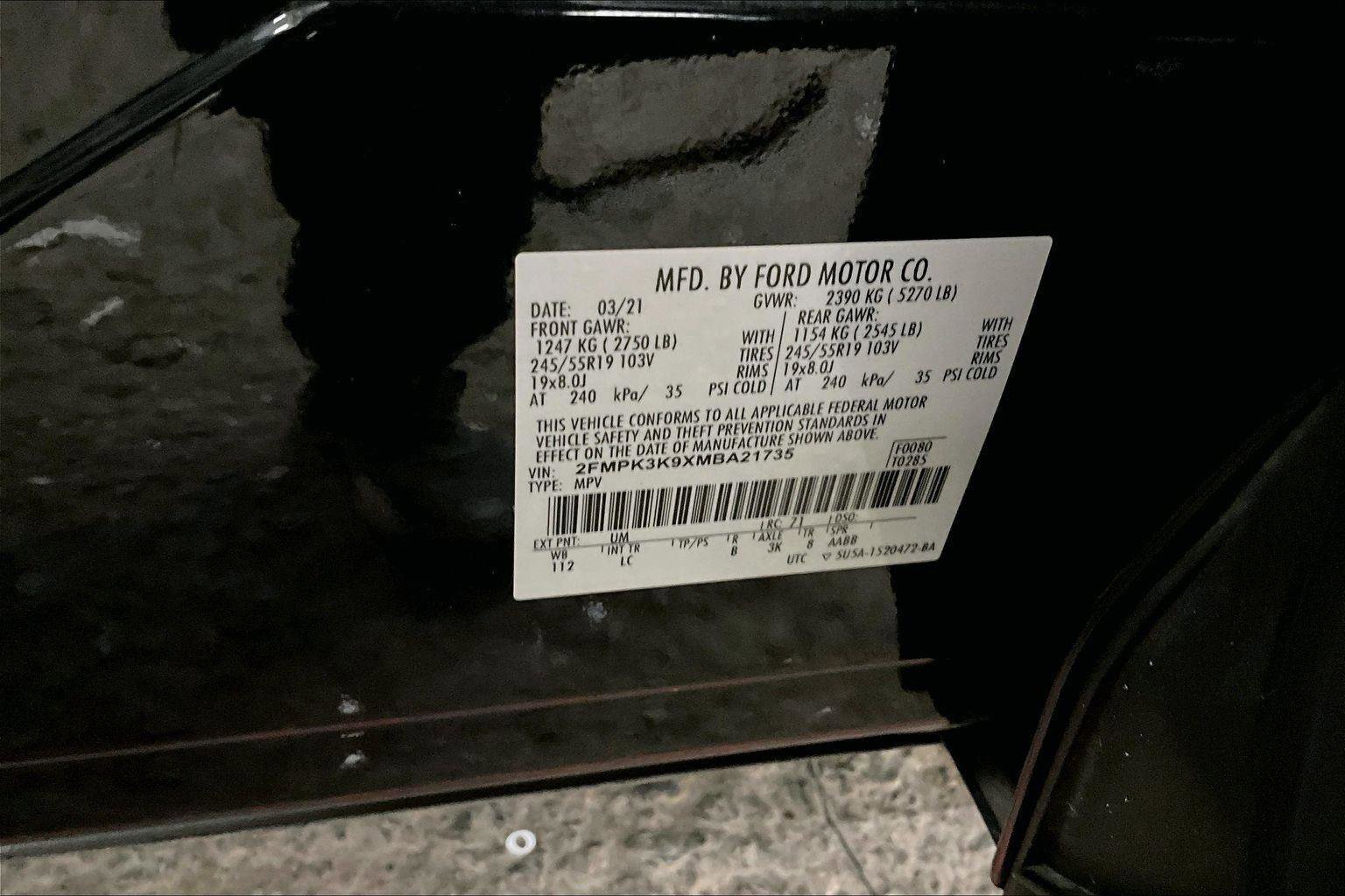 Certified 2021 Ford Edge Titanium image 32