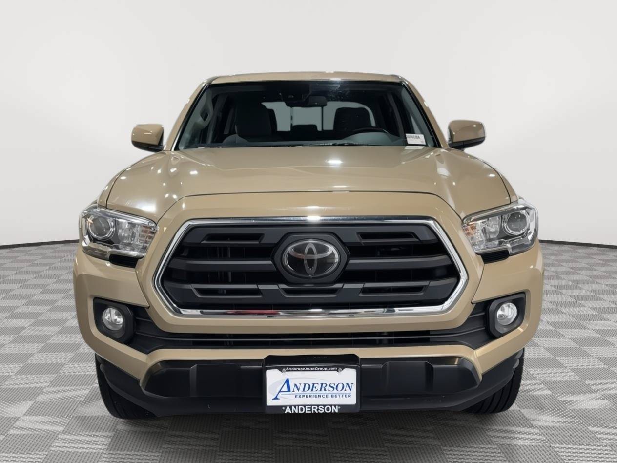 Used 2018 Toyota Tacoma SR5 RWD image 4