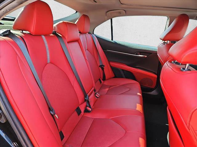 Used 2021 Toyota Camry XSE image 11