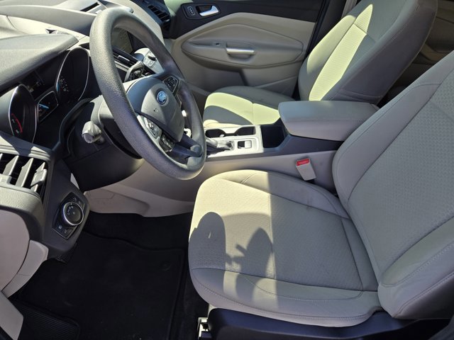 Certified 2017 Ford Escape SE w/ Equipment Group 201A image 13