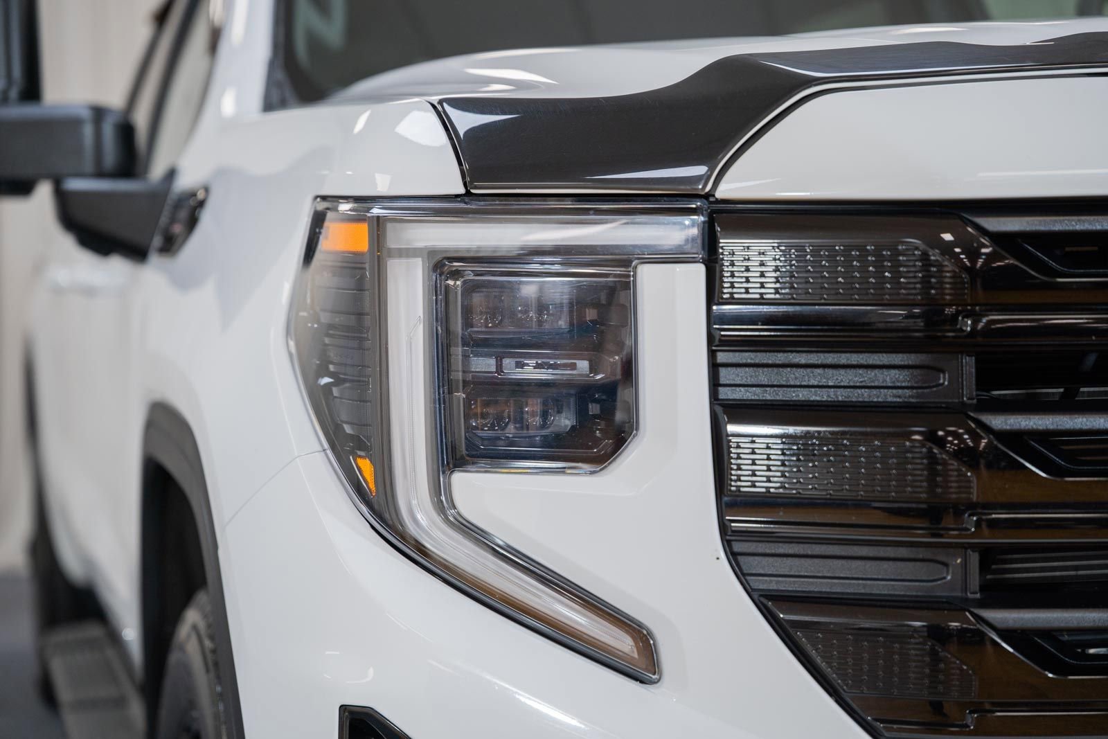 Used 2022 GMC Sierra 1500 Elevation w/ Preferred Package AWD/4WD image 15